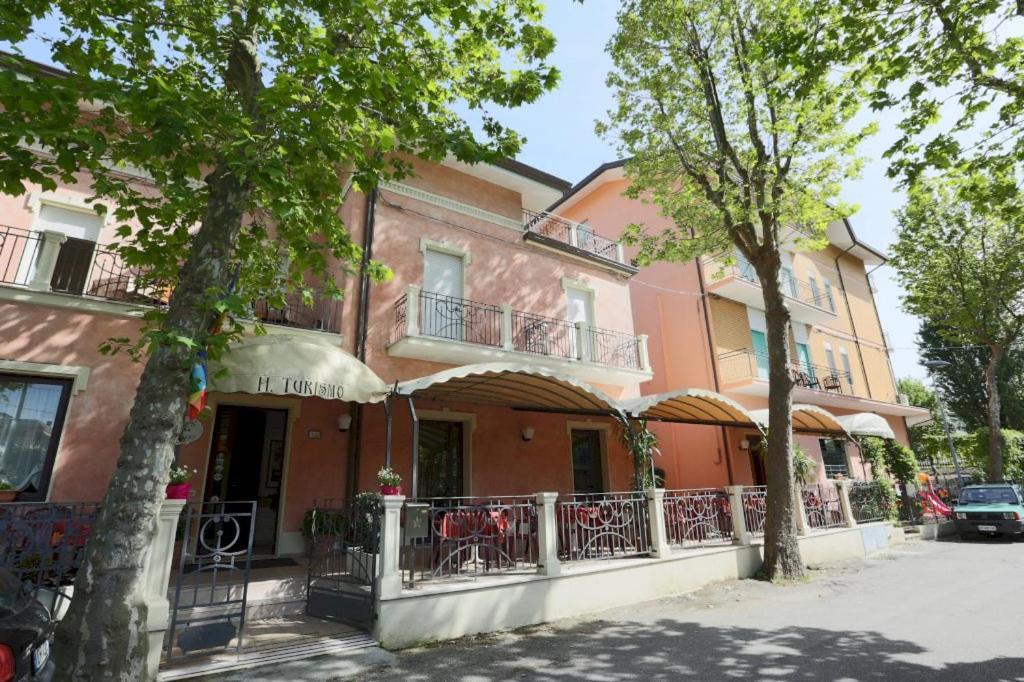 Hotel Turismo Римини Экстерьер фото